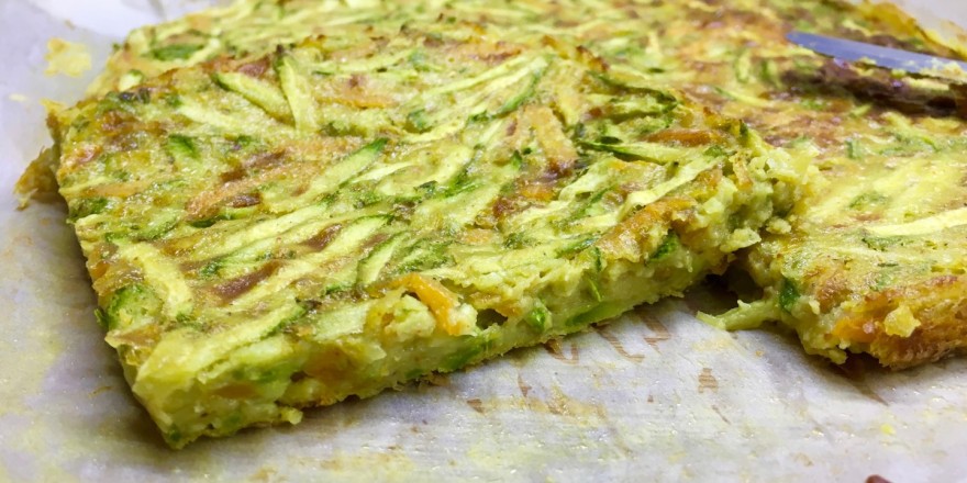 Farinata di ceci con verdure, curry e rosmarino